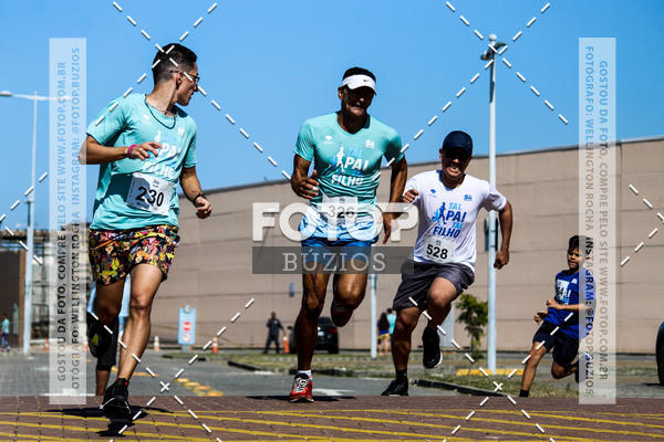 Buy your photos of the eventTAL PAI, TAL FILHO on Fotop