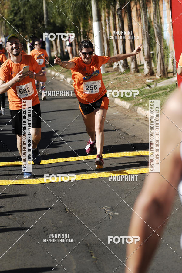 Compra tus fotos del evento2 Corrida e Caminhada Quebrando o Silncio En Fotop