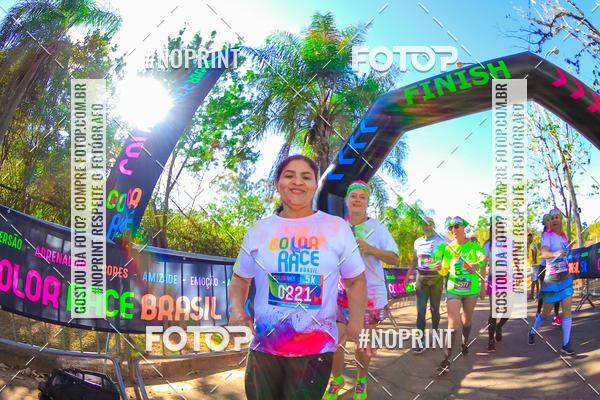 Compre as suas fotos do eventoColor Race Brasil - Campinas no Fotop