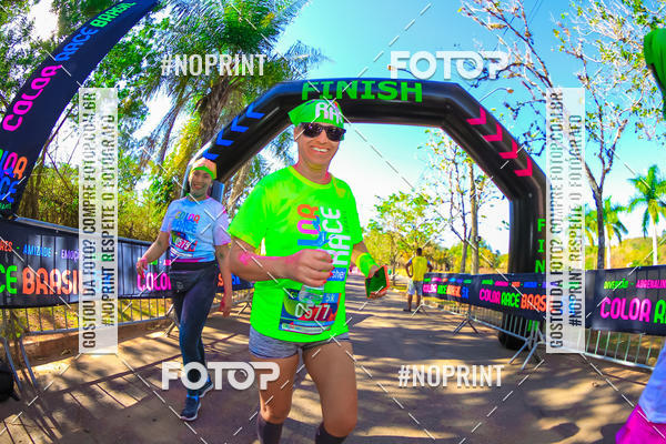 Compre as suas fotos do eventoColor Race Brasil - Campinas no Fotop