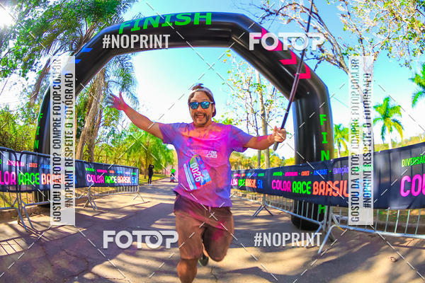 Compre as suas fotos do eventoColor Race Brasil - Campinas no Fotop
