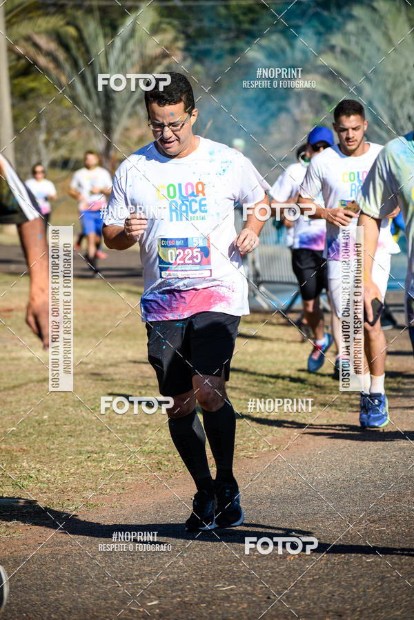 Buy your photos of the eventColor Race Brasil - Campinas on Fotop