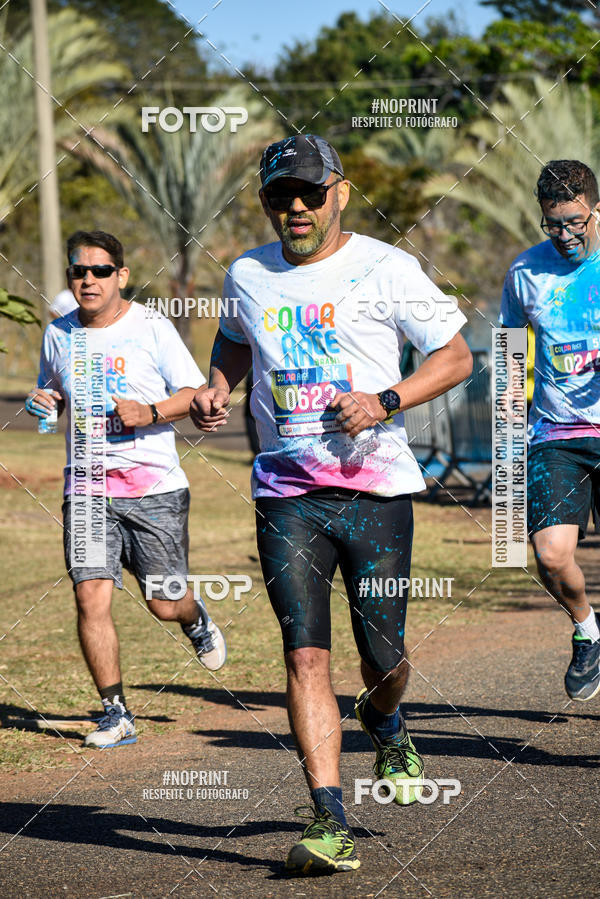 Buy your photos of the eventColor Race Brasil - Campinas on Fotop