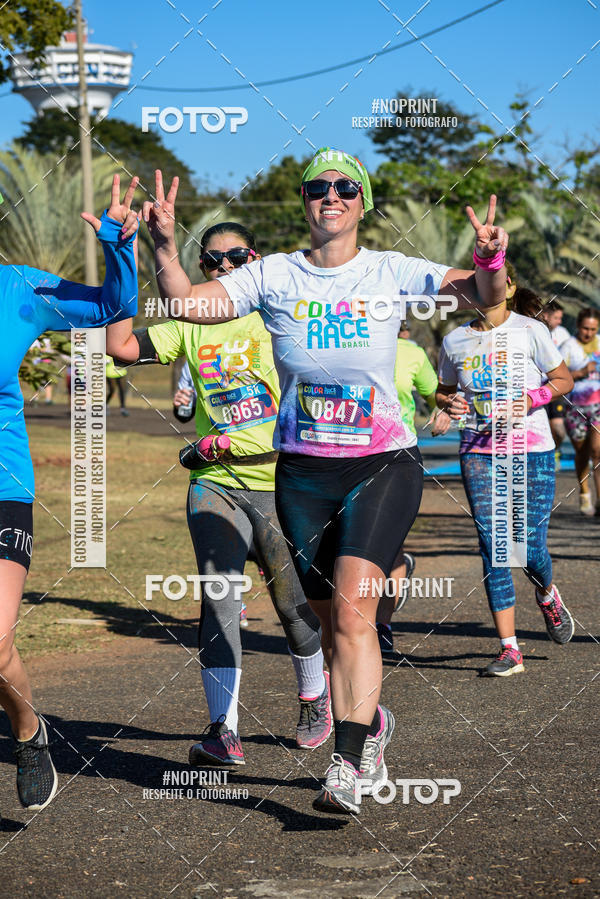 Buy your photos of the eventColor Race Brasil - Campinas on Fotop