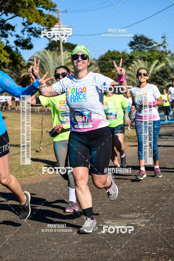 Buy your photos of the eventColor Race Brasil - Campinas on Fotop