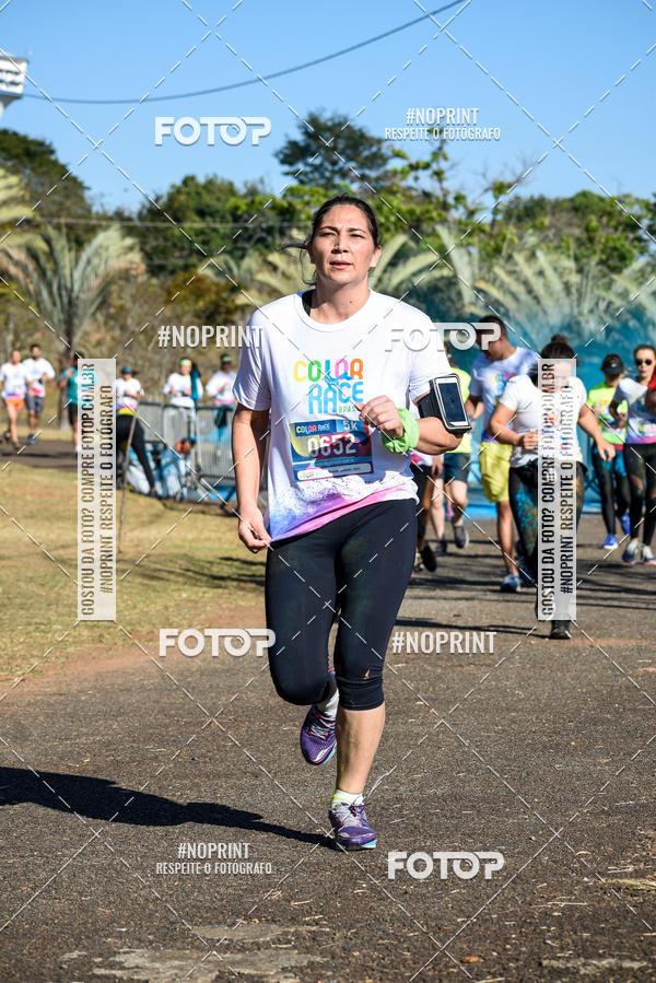 Buy your photos of the eventColor Race Brasil - Campinas on Fotop
