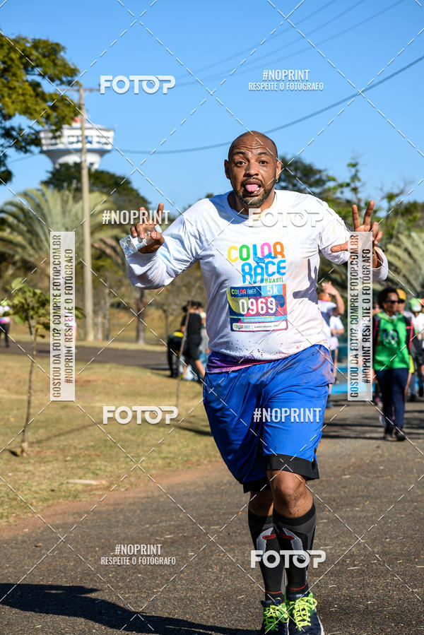 Buy your photos of the eventColor Race Brasil - Campinas on Fotop