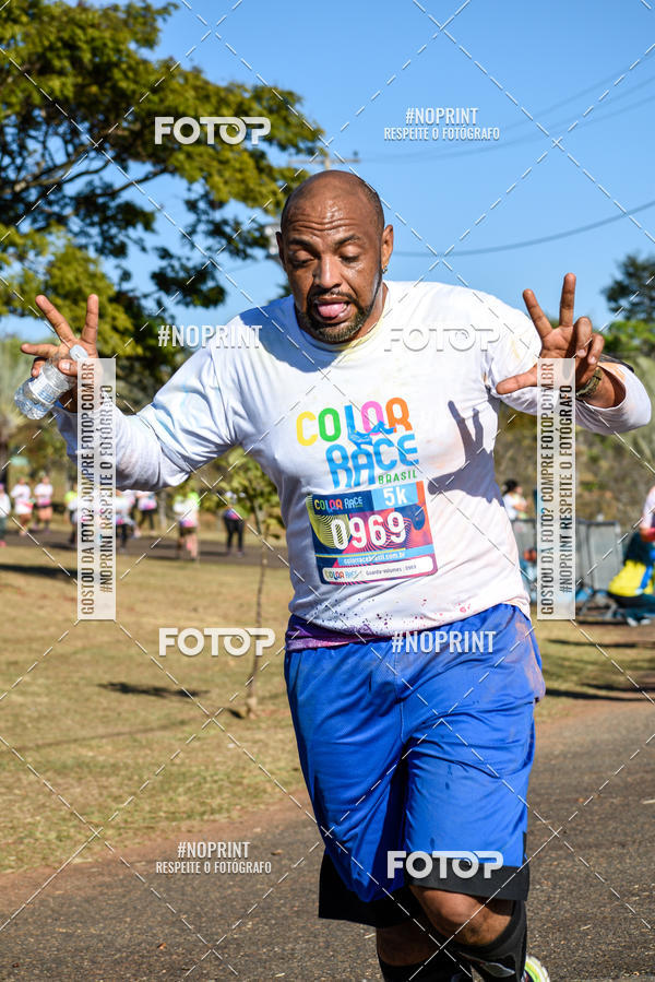 Buy your photos of the eventColor Race Brasil - Campinas on Fotop