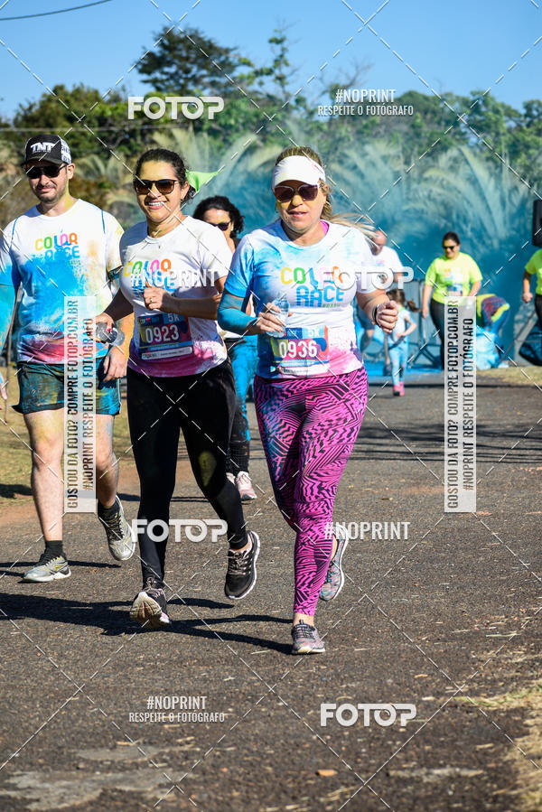 Buy your photos of the eventColor Race Brasil - Campinas on Fotop