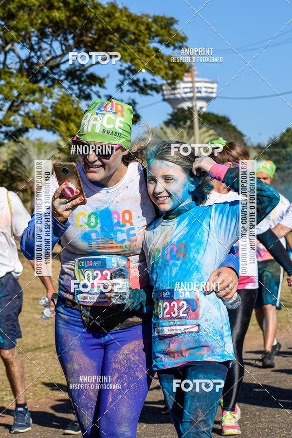 Buy your photos of the eventColor Race Brasil - Campinas on Fotop