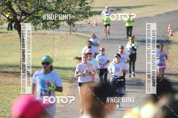 Compre as suas fotos do eventoColor Race Brasil - Campinas no Fotop