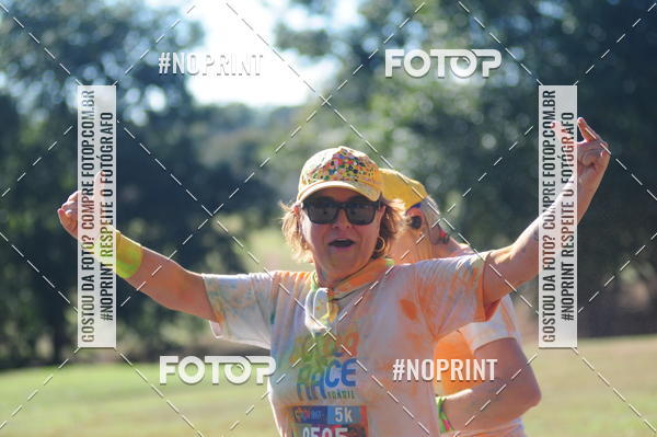 Buy your photos of the eventColor Race Brasil - Campinas on Fotop