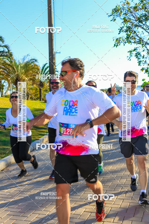 Buy your photos of the eventColor Race Brasil - Campinas on Fotop