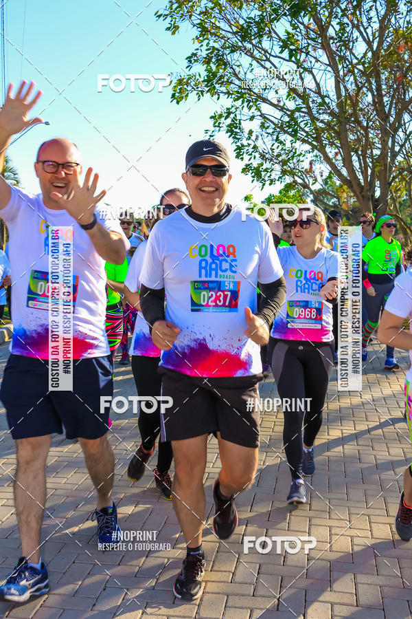 Buy your photos of the eventColor Race Brasil - Campinas on Fotop