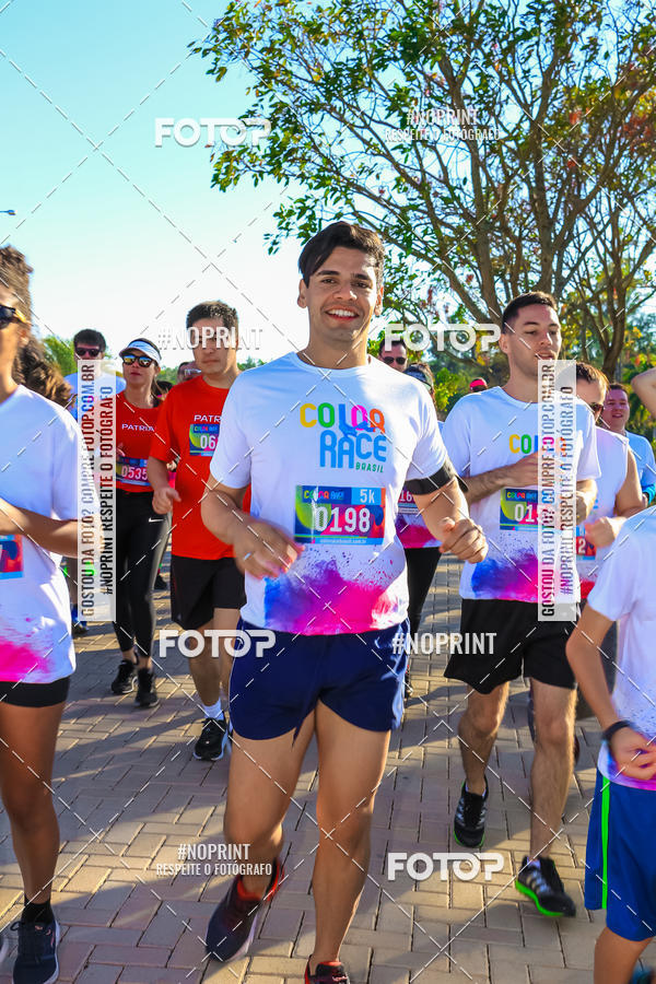 Buy your photos of the eventColor Race Brasil - Campinas on Fotop