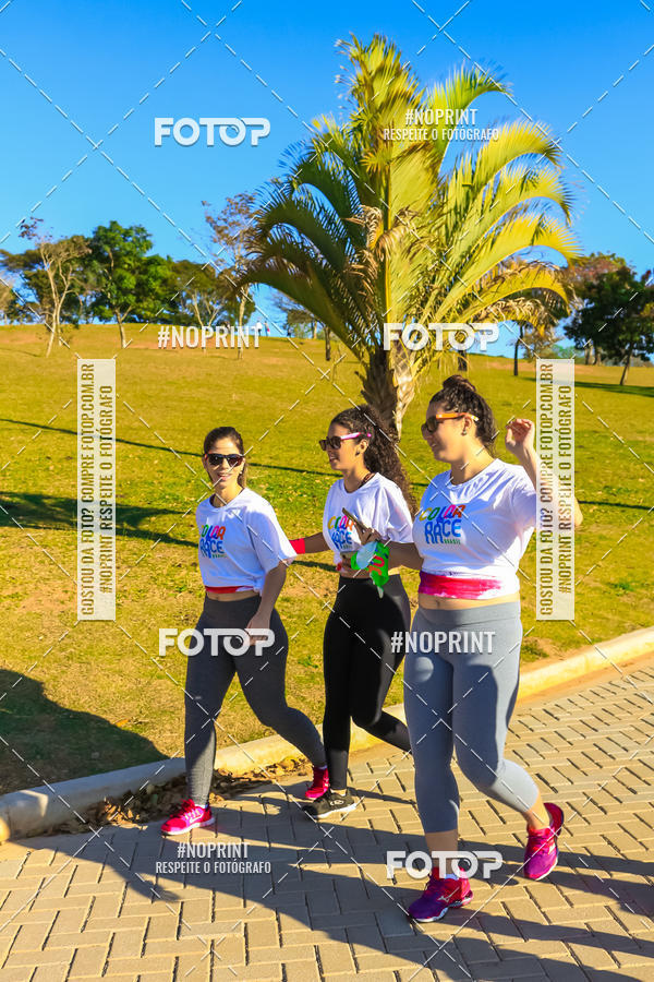 Buy your photos of the eventColor Race Brasil - Campinas on Fotop