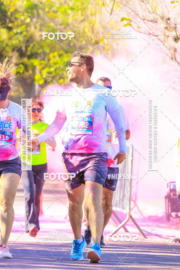 Buy your photos of the eventColor Race Brasil - Campinas on Fotop