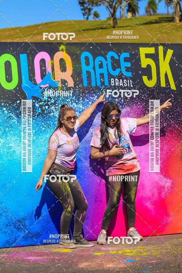 Compre as suas fotos do eventoColor Race Brasil - Campinas no Fotop