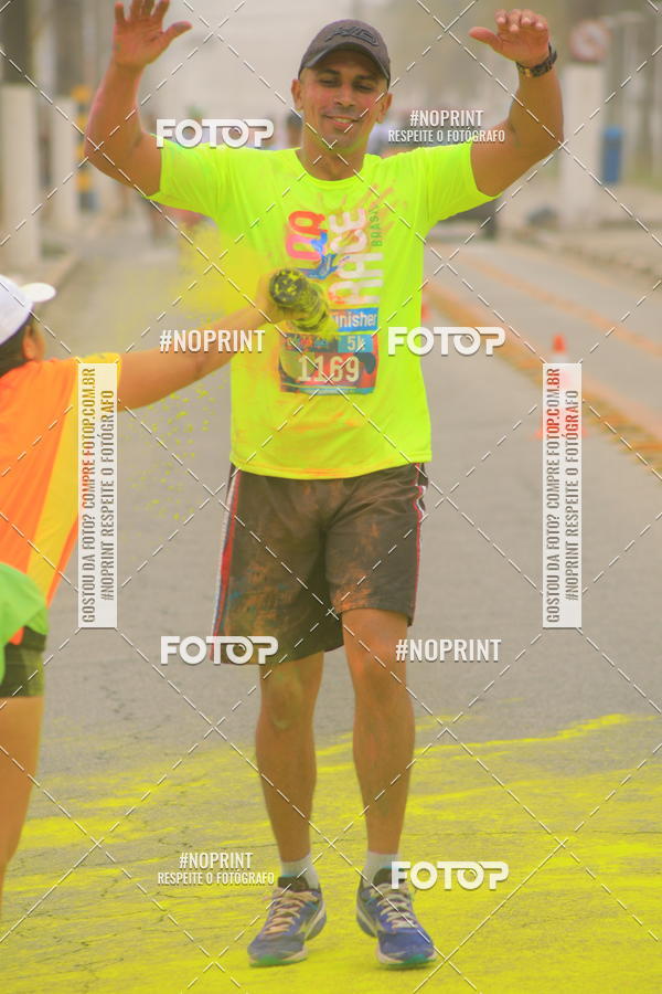 Compre as suas fotos do eventoColor Race Brasil - Guaruj no Fotop