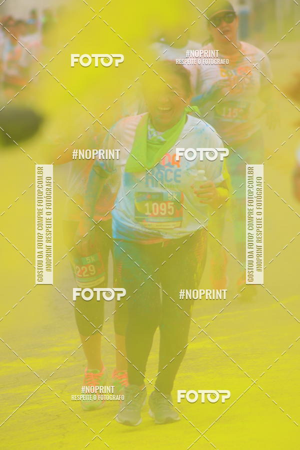 Compra tus fotos del eventoColor Race Brasil - Guaruj En Fotop