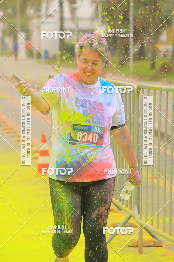 Compra tus fotos del eventoColor Race Brasil - Guaruj En Fotop