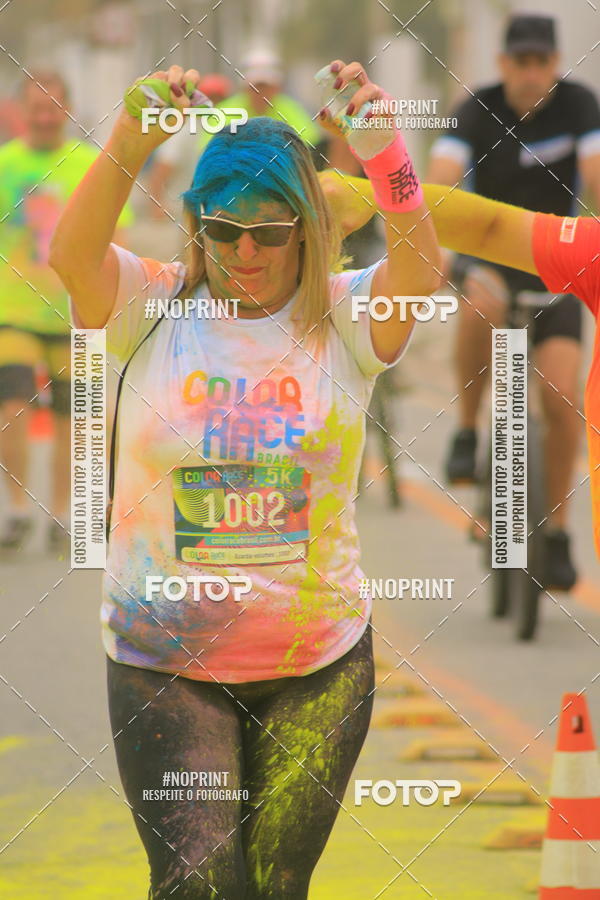 Compra tus fotos del eventoColor Race Brasil - Guaruj En Fotop