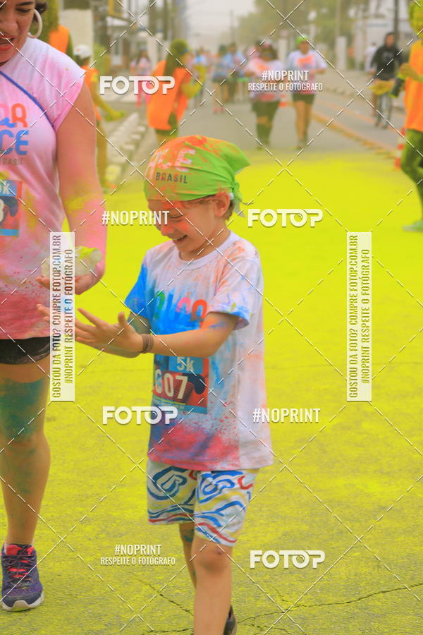 Compra tus fotos del eventoColor Race Brasil - Guaruj En Fotop