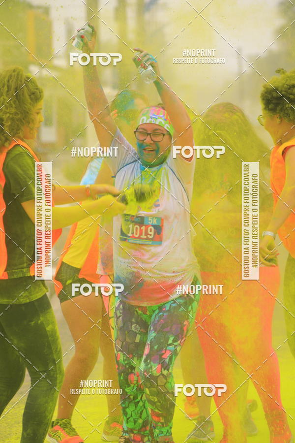 Compra tus fotos del eventoColor Race Brasil - Guaruj En Fotop