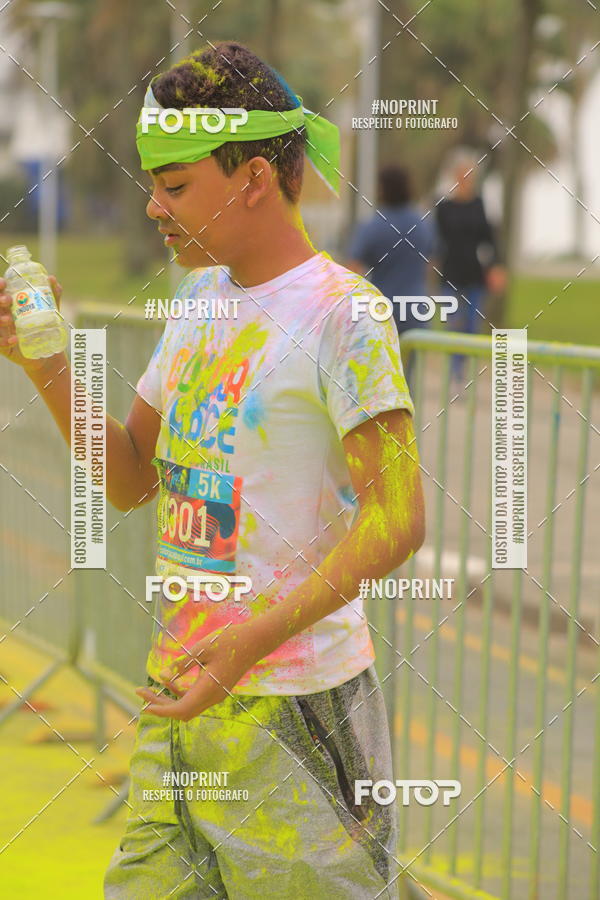 Compra tus fotos del eventoColor Race Brasil - Guaruj En Fotop