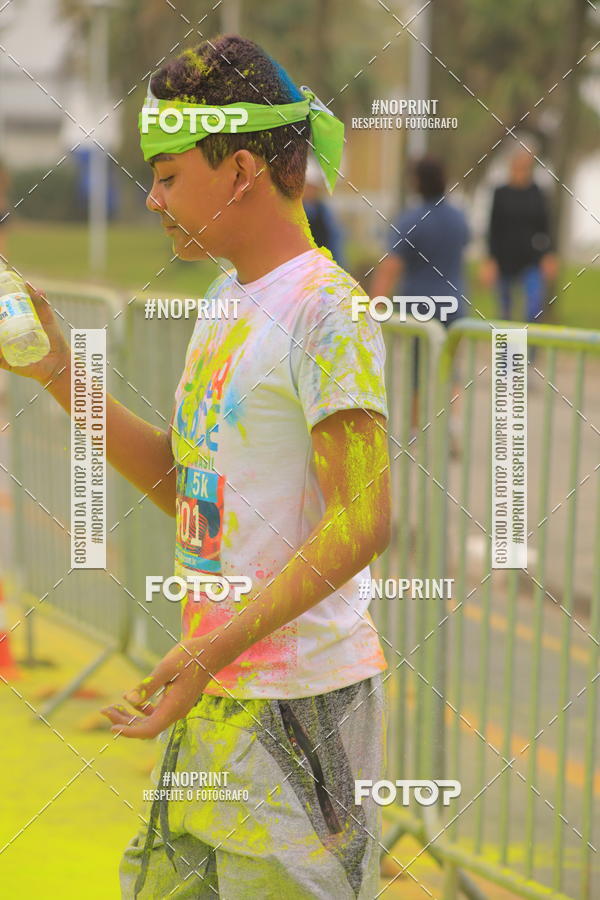 Compra tus fotos del eventoColor Race Brasil - Guaruj En Fotop
