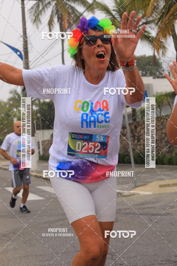 Compra tus fotos del eventoColor Race Brasil - Guaruj En Fotop