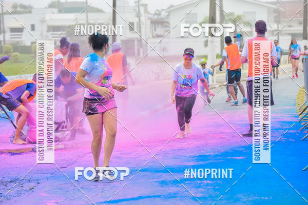 Compra tus fotos del eventoColor Race Brasil - Guaruj En Fotop