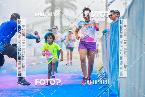 Compra tus fotos del eventoColor Race Brasil - Guaruj En Fotop