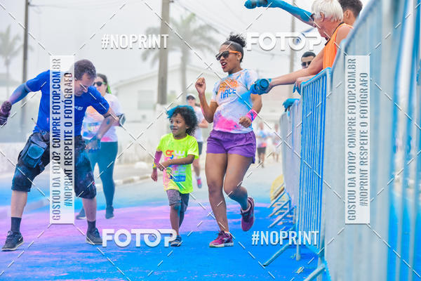 Compra tus fotos del eventoColor Race Brasil - Guaruj En Fotop