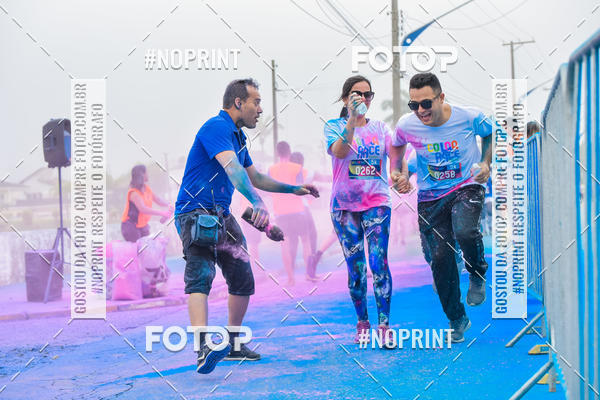 Compra tus fotos del eventoColor Race Brasil - Guaruj En Fotop