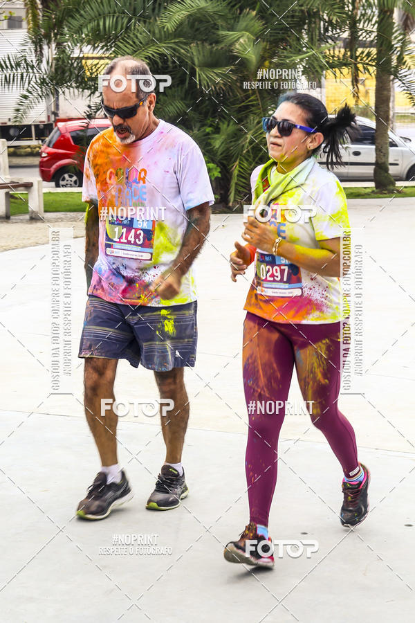 Compra tus fotos del eventoColor Race Brasil - Guaruj En Fotop