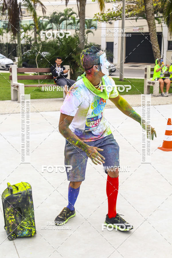 Compra tus fotos del eventoColor Race Brasil - Guaruj En Fotop