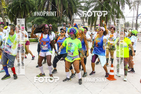 Compra tus fotos del eventoColor Race Brasil - Guaruj En Fotop