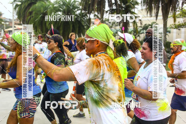 Compra tus fotos del eventoColor Race Brasil - Guaruj En Fotop