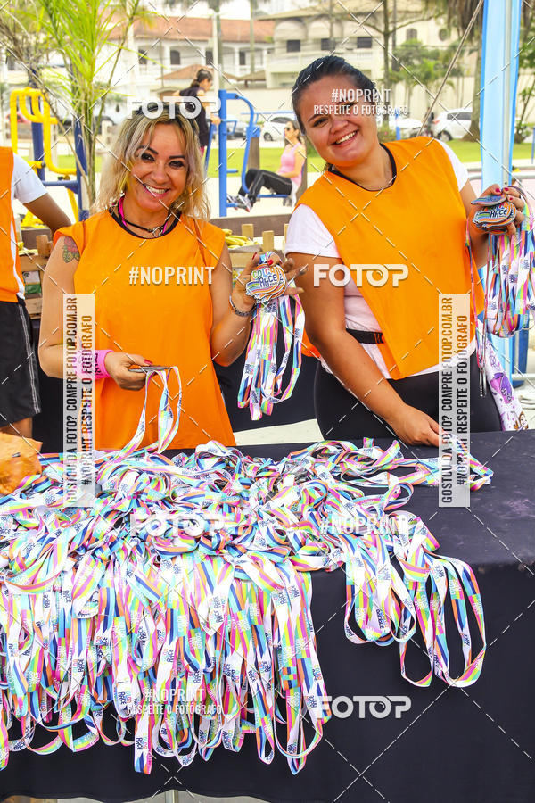 Compra tus fotos del eventoColor Race Brasil - Guaruj En Fotop