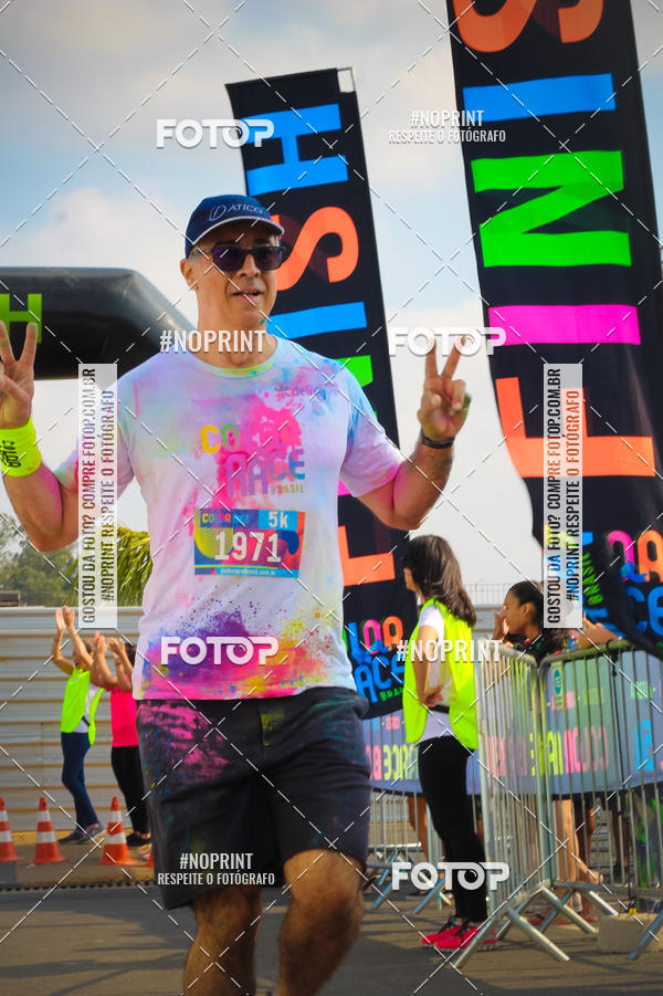 Compre suas fotos do eventoColor Race Brasil - Belo Horizonte no Fotop