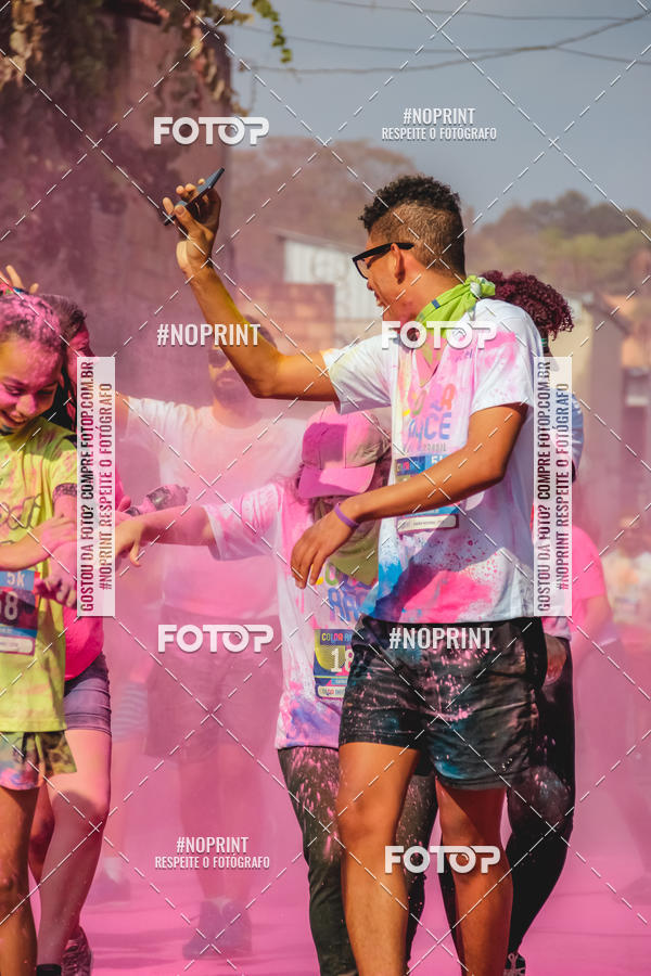 Compre as suas fotos do eventoColor Race Brasil - Belo Horizonte no Fotop