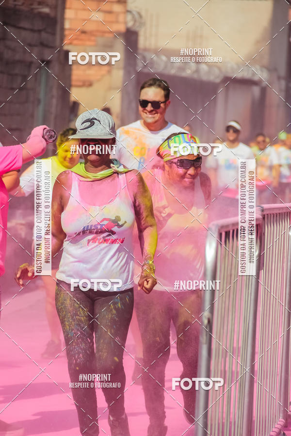 Compre suas fotos do eventoColor Race Brasil - Belo Horizonte no Fotop