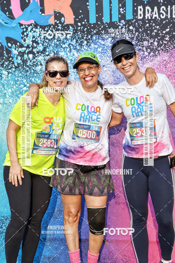 Buy your photos of the eventColor Race Brasil - S�o Carlos on Fotop