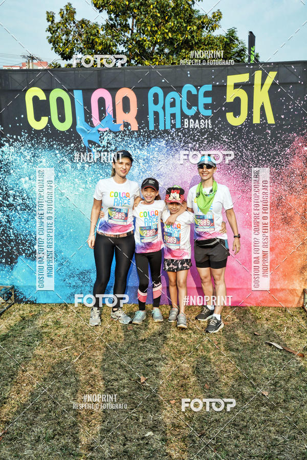 Buy your photos of the eventColor Race Brasil - S�o Carlos on Fotop