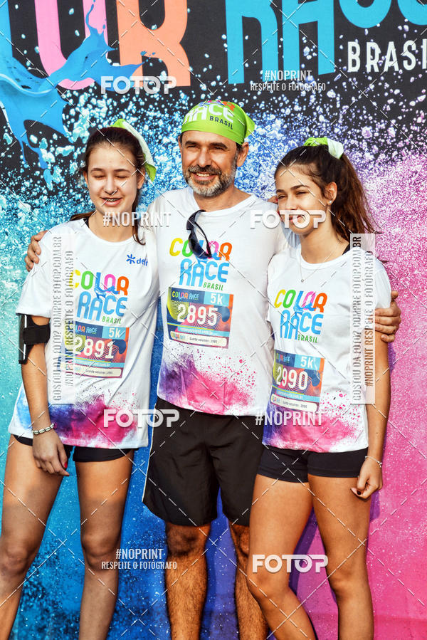 Buy your photos of the eventColor Race Brasil - S�o Carlos on Fotop