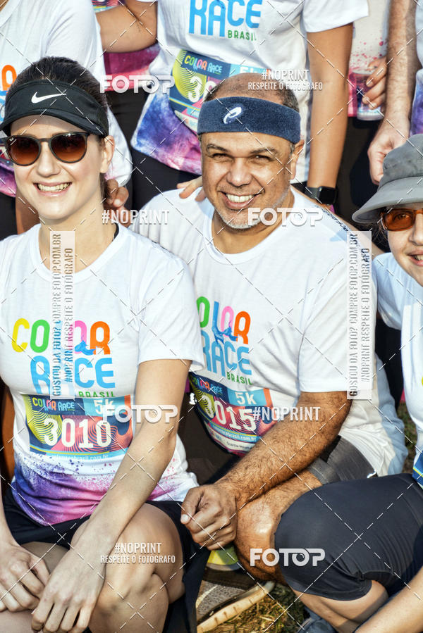 Buy your photos of the eventColor Race Brasil - S�o Carlos on Fotop
