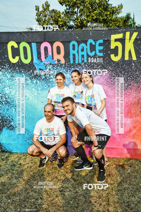 Buy your photos of the eventColor Race Brasil - S�o Carlos on Fotop