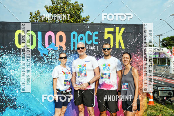 Buy your photos of the eventColor Race Brasil - S�o Carlos on Fotop