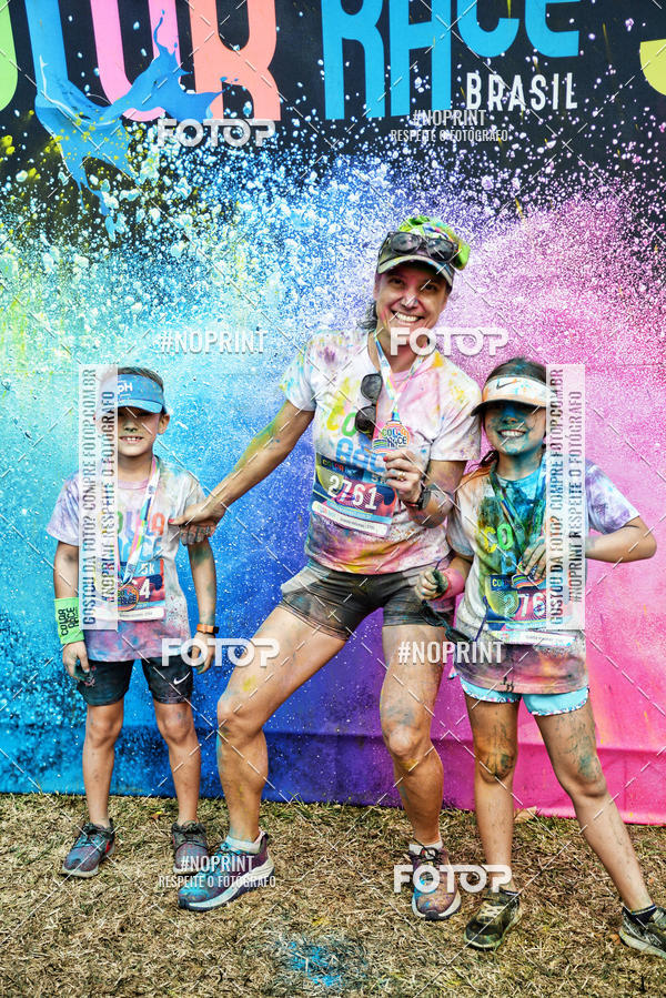 Buy your photos of the eventColor Race Brasil - S�o Carlos on Fotop